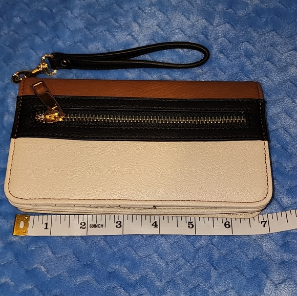Wristlet Wallet - Picture 7 of 8